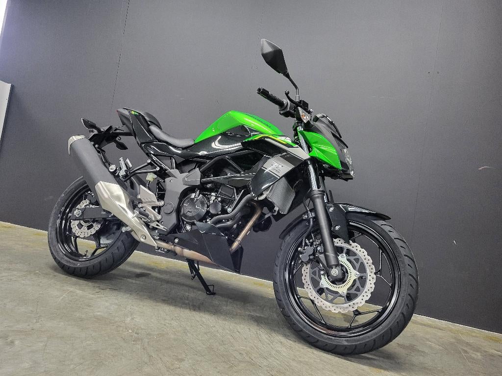 2026 Kawasaki Z 125 (4j garantie, 4j Assist), Entreprise, Jusqu'à 11 kW, Permis Moto A1 minimum, 1 cylindre