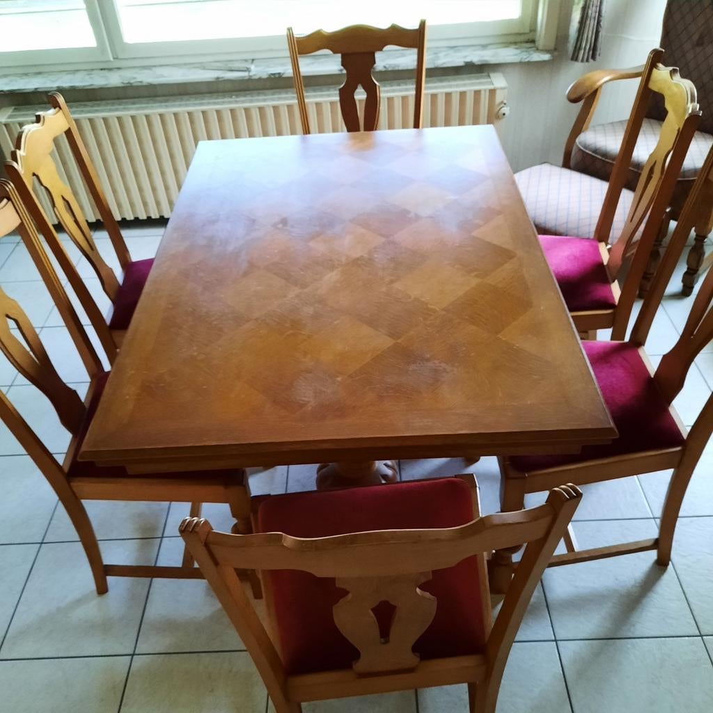 uitschuifbare tafel met 6 stoelen, Ophalen