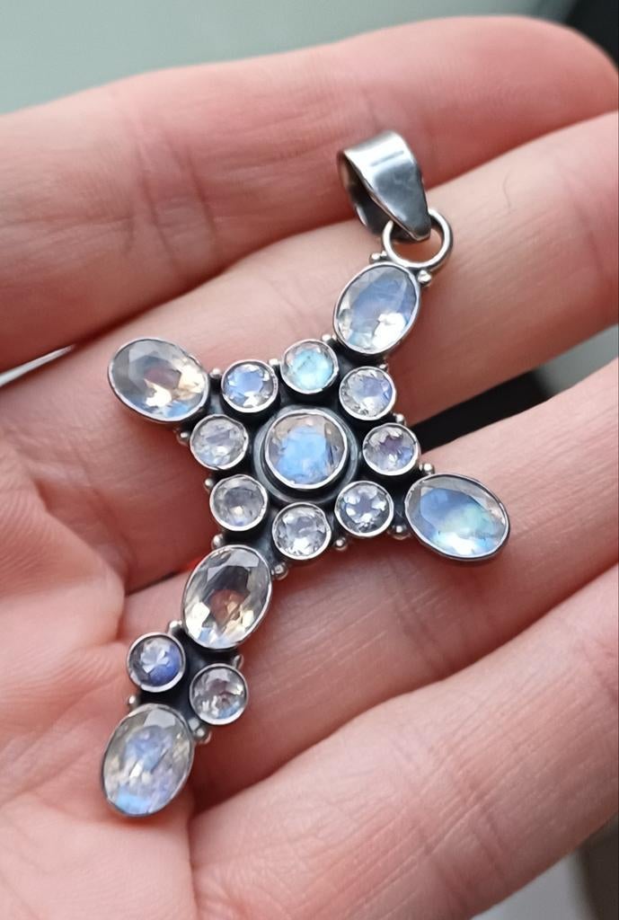 Grande croix en argent avec pierre de lune, Enlèvement ou Envoi, Comme neuf, Argent, Argent
