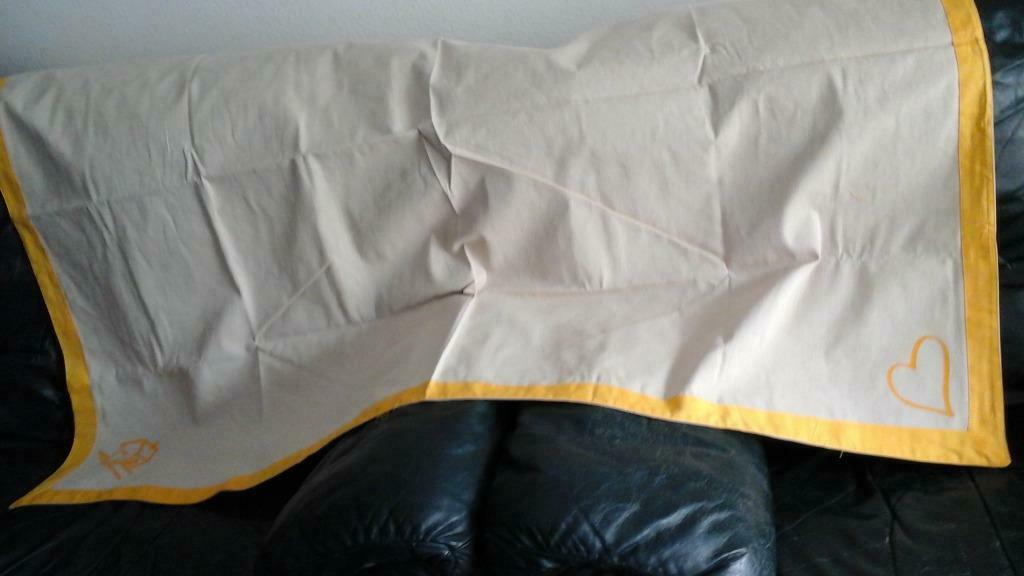 100% katoenen design tafelkleed 150x116cm, Ophalen of Verzenden, Nieuw, Geel, Tafelkleed of Tafelzeil