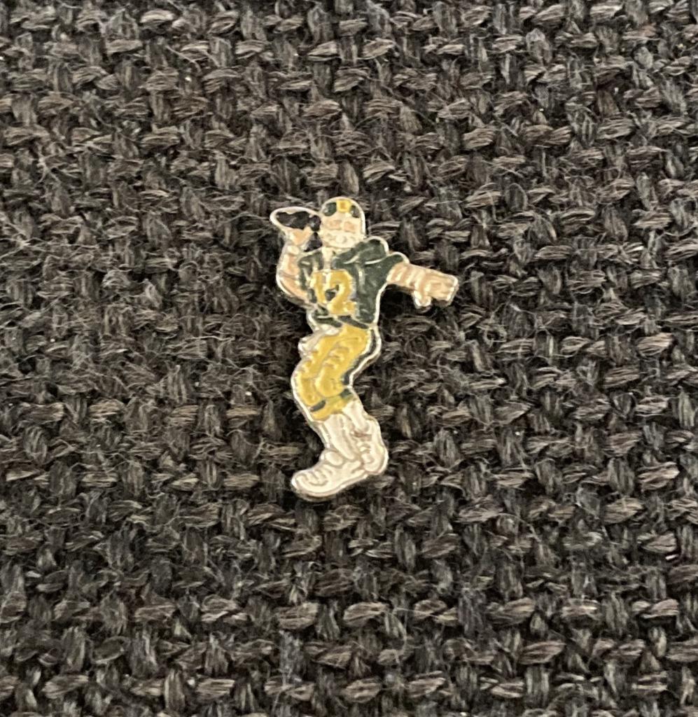 PIN - RUGBY - AMERICAN FOOTBALL, Envoi, Utilisé, Sport, Insigne ou Pin's
