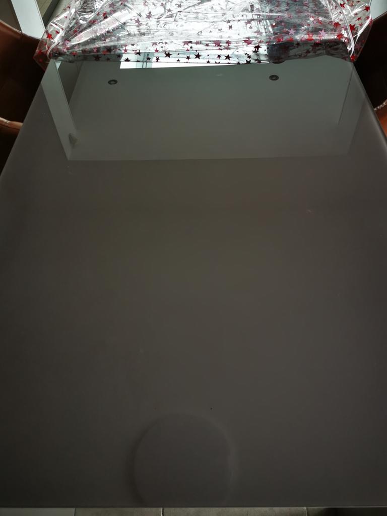 URGENT! Table verte brun, pieds métal gris., Maison & Meubles, Enlèvement, Comme neuf
