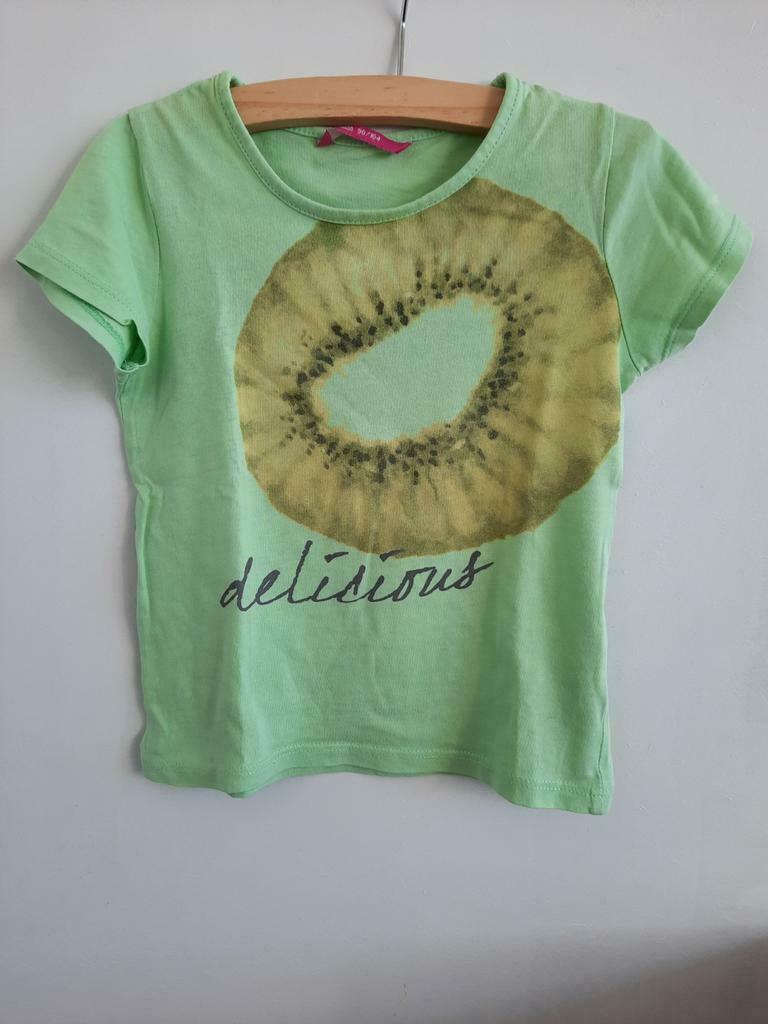 T-shirt 'delicious' • Hema • maat 98/104 • meisje, Kinderen en Baby's, Kinderkleding | Maat 104, Gebruikt, Meisje, Ophalen of Verzenden