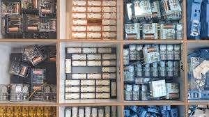 Ik ZOEK oude electro (computers, GSM's, Microgolf), Ophalen of Verzenden, Gebruikt