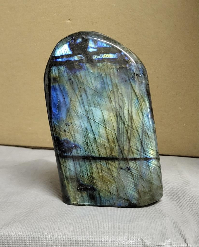 Labradorite, Enlèvement ou Envoi