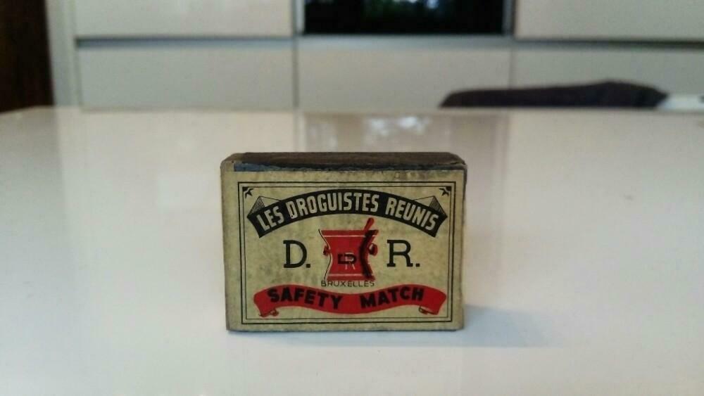 Houten luciferdoosje DDR drooggisterij Brussel, Verzamelen, Ophalen