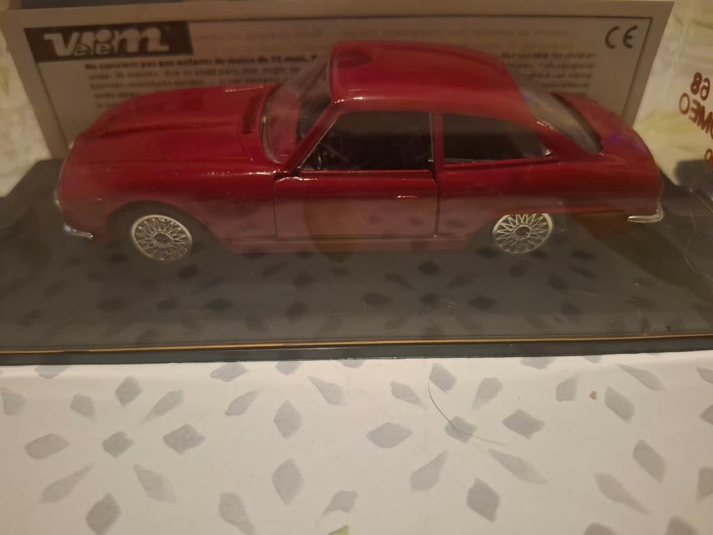 Alfa 2600 1/43 Neuve, Hobby & Loisirs créatifs, Voitures miniatures | 1:43, Enlèvement ou Envoi, Neuf, Voiture, Autres marques