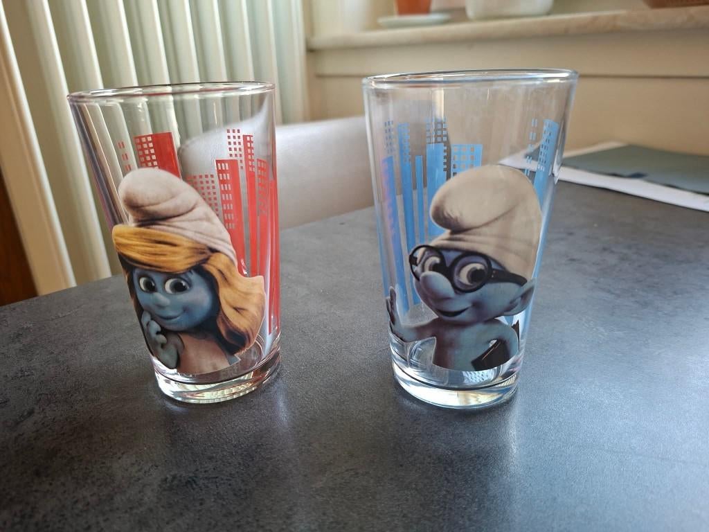 Set van 2 smurfenglazen: Brilsmurf en smurfin, Glas of Glazen, Gebruikt, Ophalen of Verzenden, Glas