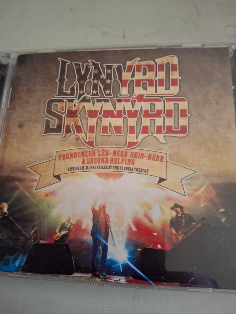 Lynyrd skynyrd, Enlèvement ou Envoi, Comme neuf