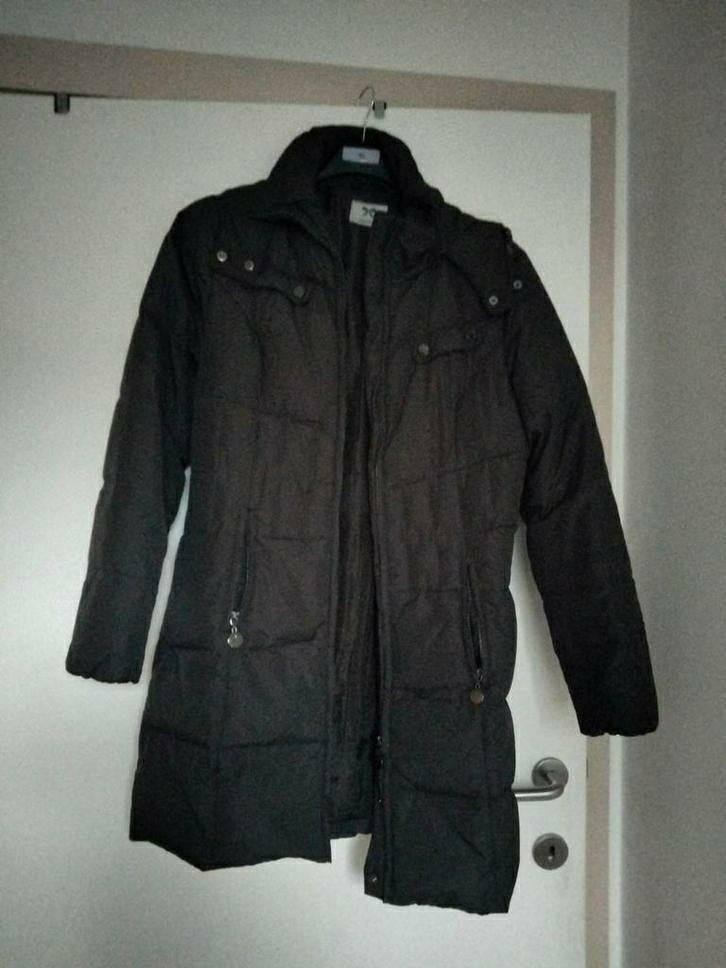 Bruine damesjas met dons yessica M, Bruin, Ophalen, Maat 38/40 (M), Gedragen