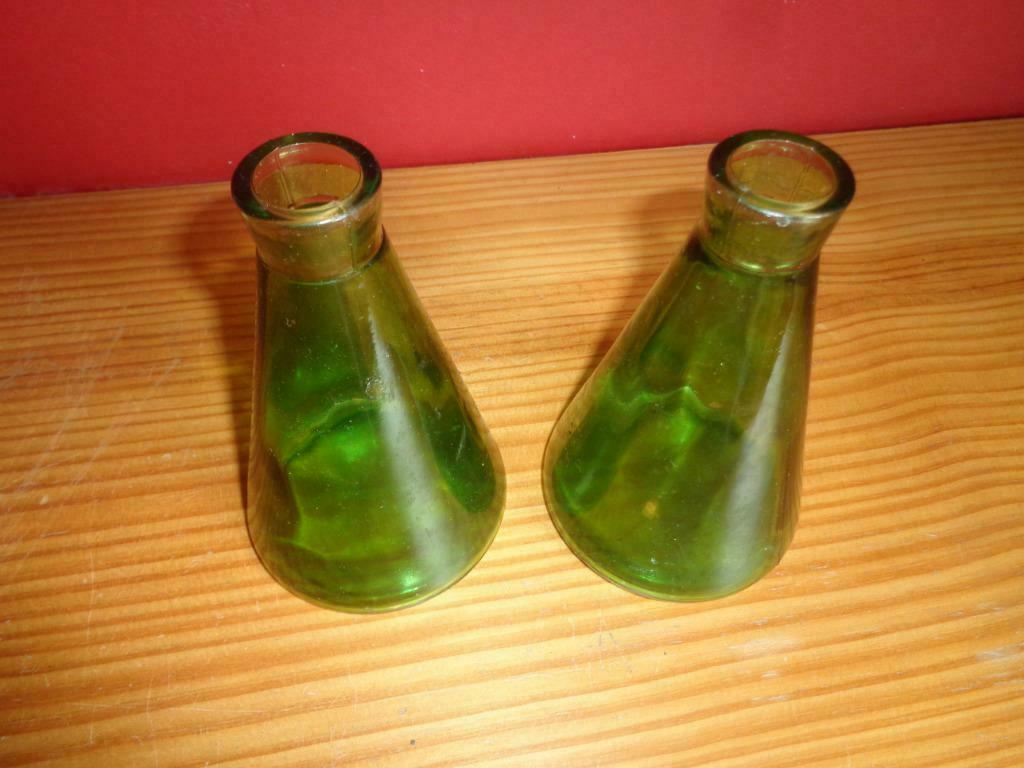 2 groene flesjes/vaasjes, Enlèvement ou Envoi, Comme neuf