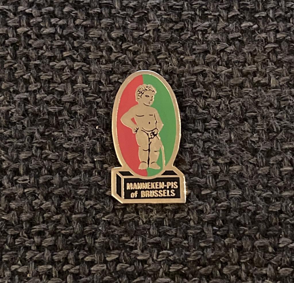 PIN - MANNEKEN PIS - BRUSSELS - BRUSSEL - BRUXELLES, Verzamelen, Verzenden, Gebruikt, Stad of Land, Speldje of Pin
