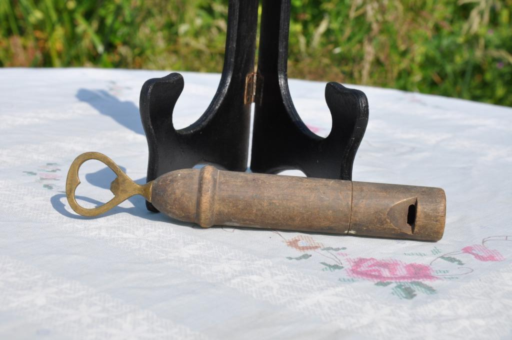 décapsuleur sifflet bois et laiton, Collections, Enlèvement ou Envoi, Utilisé, Ouvre-bouteille, Autres marques