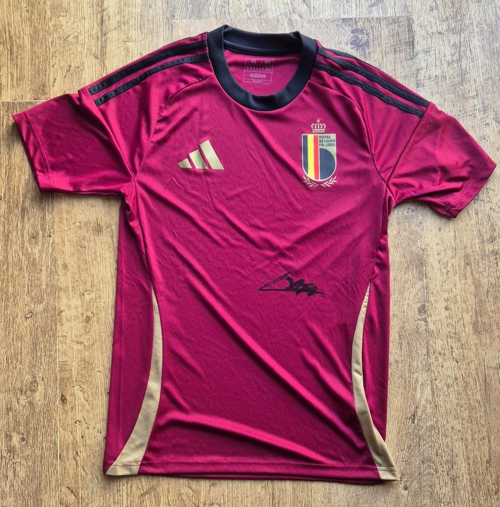 Pull dessiné par Jeremy Doku, Taille XS ou plus petite, Enlèvement ou Envoi, Neuf, Maillot