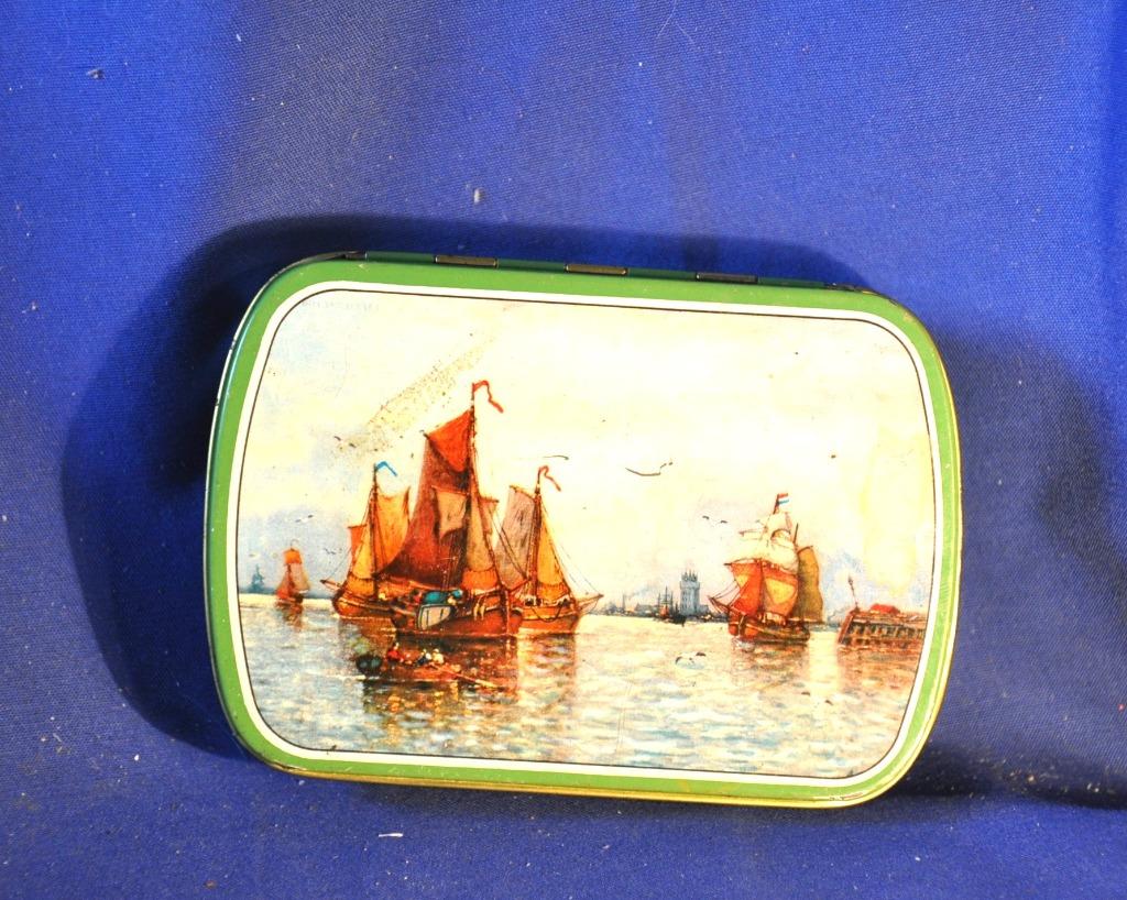 boite a tabac en metal decor bateau, Verzamelen, Rookartikelen, Aanstekers en Luciferdoosjes, Gebruikt, Tabaksdoos of Verpakking