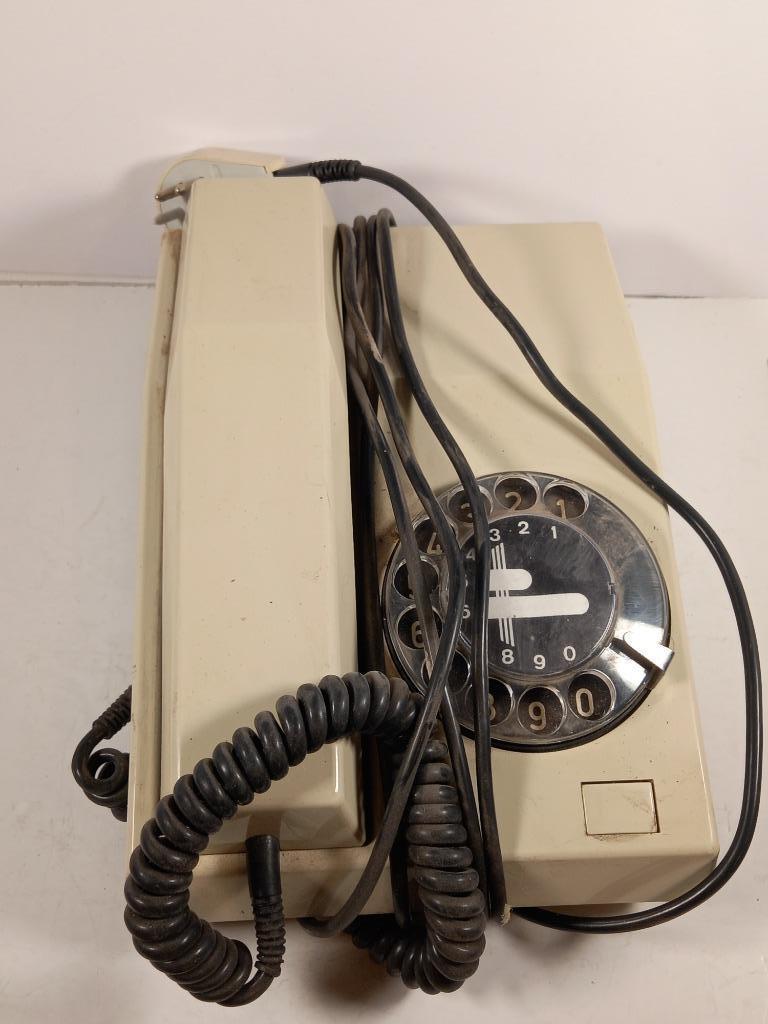 Téléphone U77, Enlèvement ou Envoi, Utilisé, Avec cadran rotatif