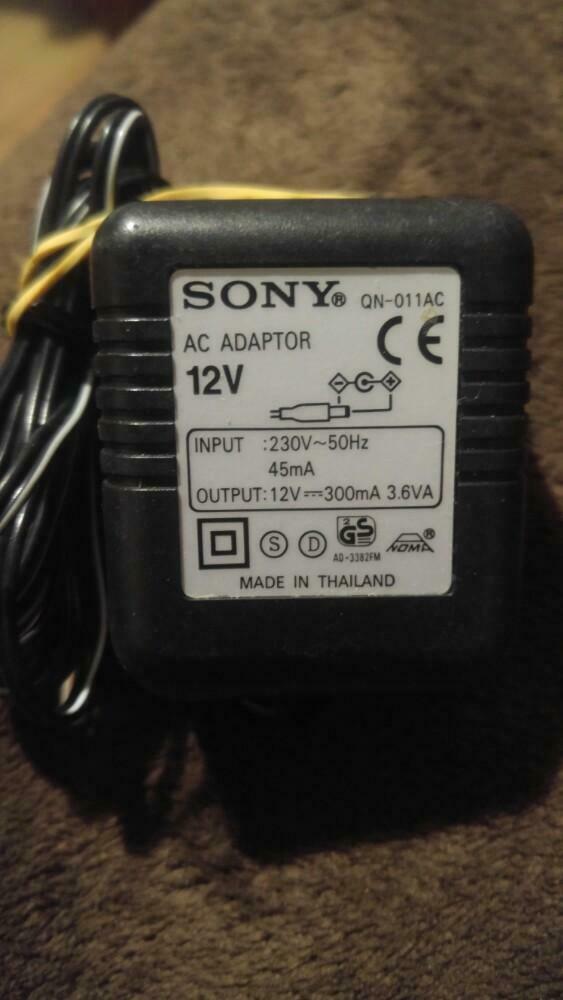 AC Chargeur Lader Sony QN-011AC 12v 300mAh 3.6VA Thailand, Informatique & Logiciels, Enlèvement ou Envoi, Utilisé