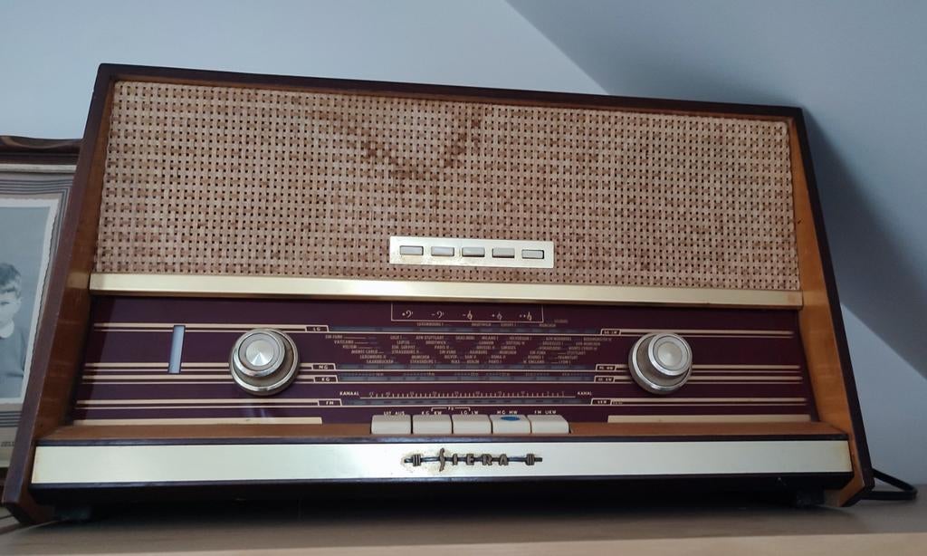 Werkende Buizen Radio Siera SA4136A, Ophalen, Radio