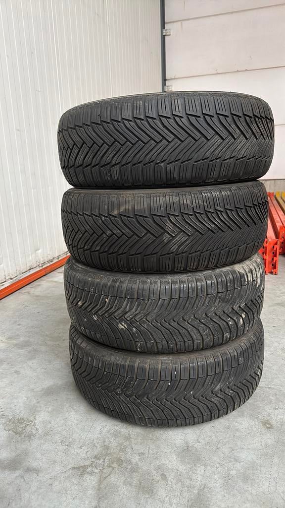 2055516  205/55R16 winter merk michelin, Verzamelen, Ophalen, Merk