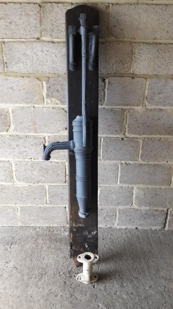 ancienne pompe à eau, Jardin & Terrasse, Pompes à eau, Enlèvement, Utilisé, Manuelle, Pompe pour citernes d'eau de pluie