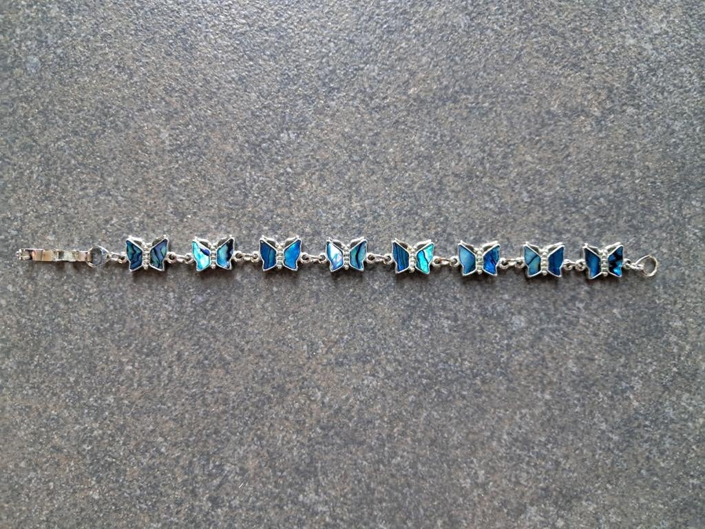 Bracelet argenté avec papillons bleus, Enlèvement ou Envoi, Comme neuf, Argent