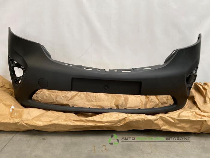 Voorbumper van een Opel Vivaro, Gebruikt, -, -, Opel