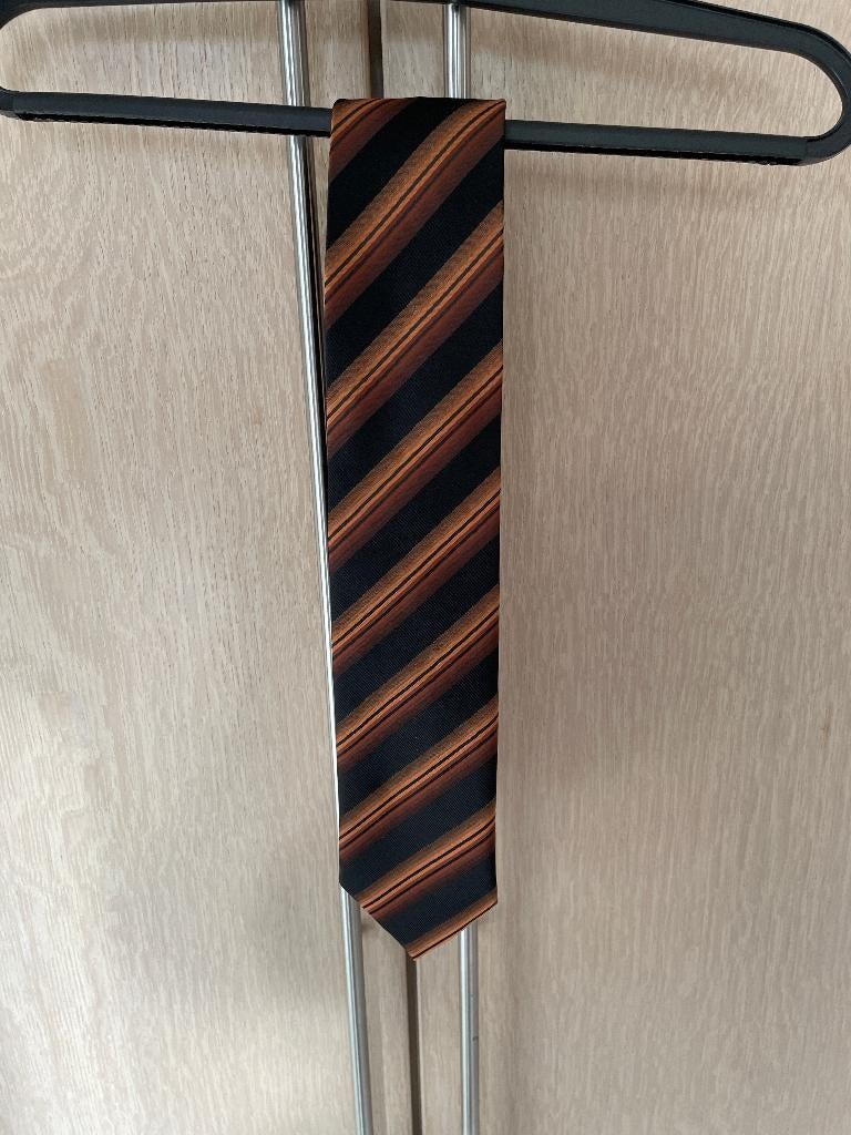 Das bruin-zwarte strepen, Kleding | Heren, Stropdassen, Ophalen of Verzenden, Gedragen, Bruin, Met patroon