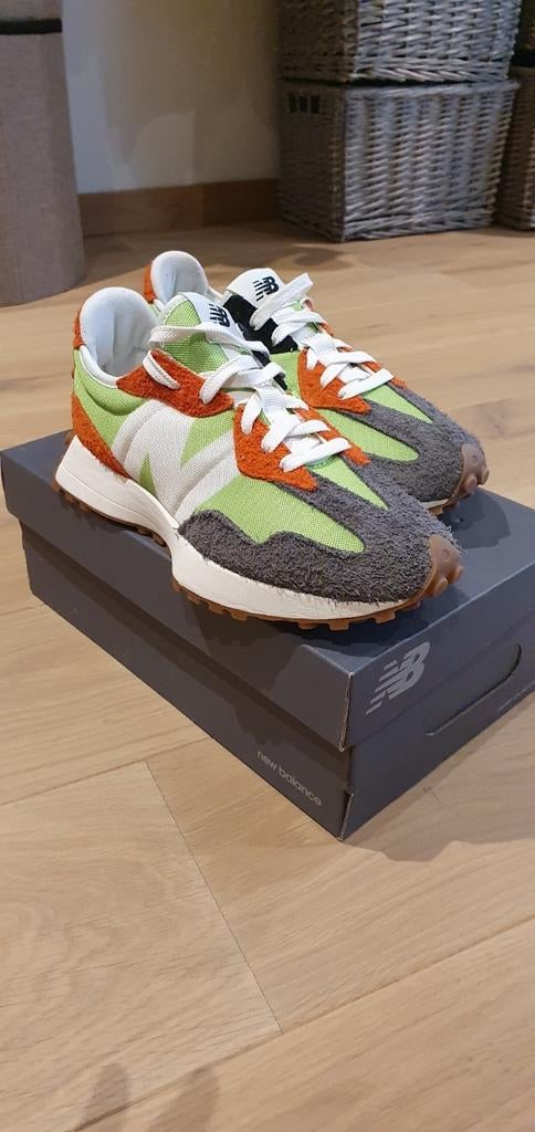 Suède sneakers van New Balance ongedragen maar 40.5, New Balance, Ophalen, Nieuw, Sneakers
