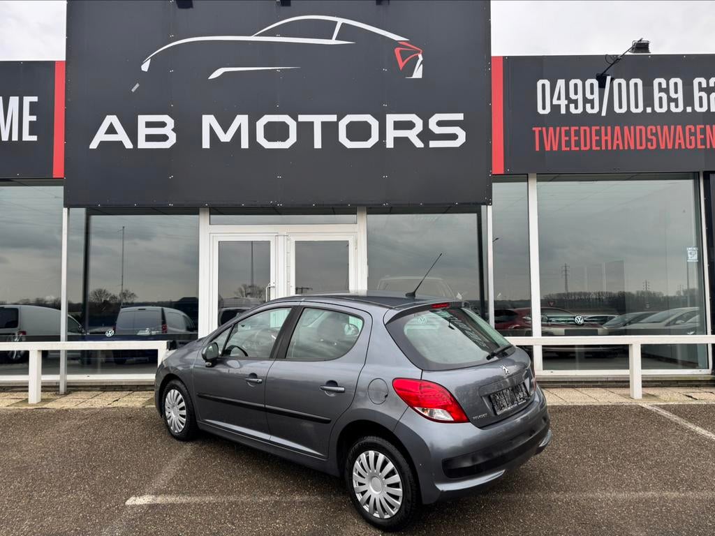 Peugeot 207 1.4 essence 2010 134 000 km Climatisation, Autos, Achat, Entreprise, Essence, Boîte manuelle