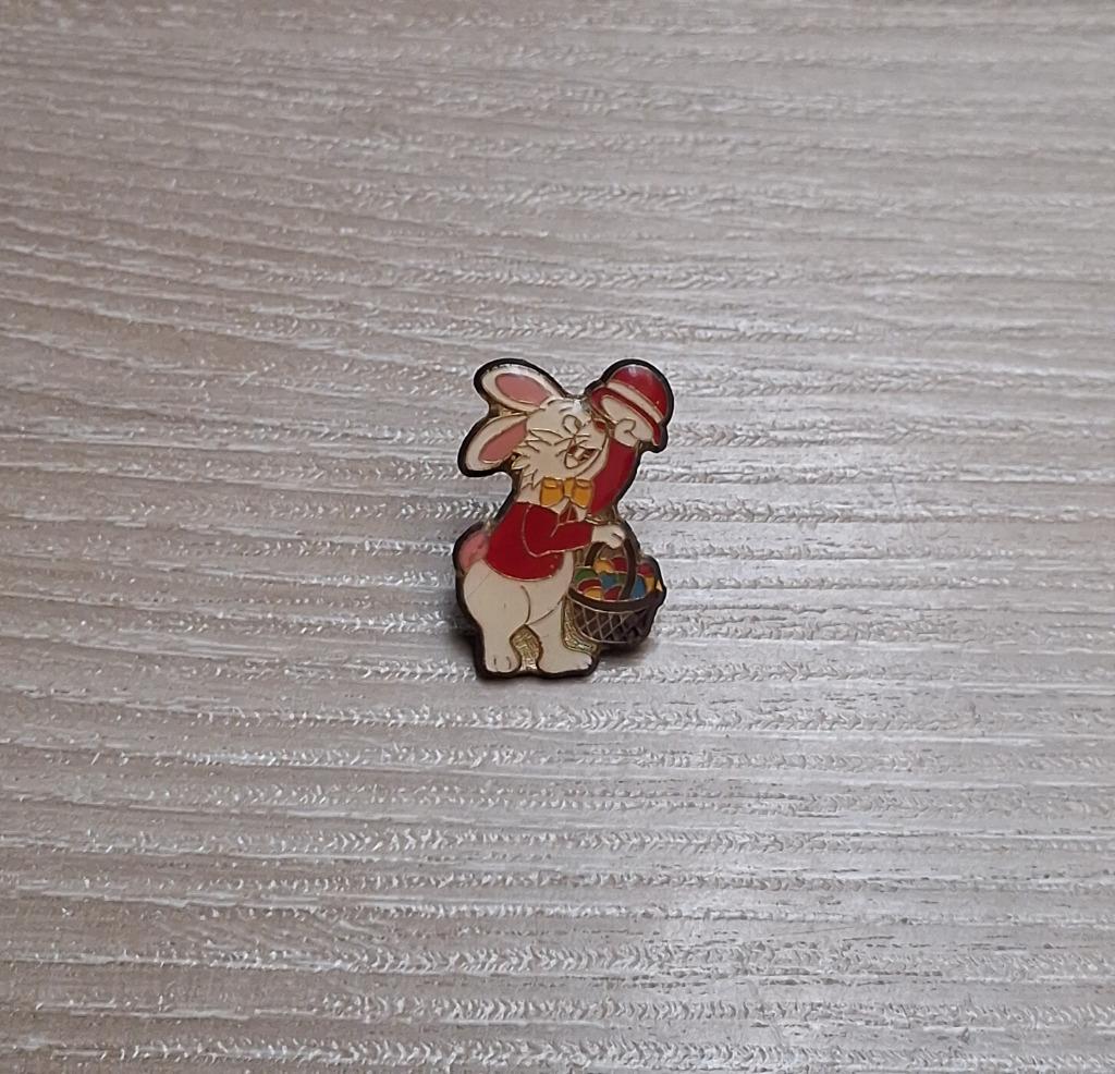 PIN - PAASHAAS - PASEN - EASTER BUNNY - LAPIN DE PAQUES, Envoi, Utilisé, Figurine, Insigne ou Pin's