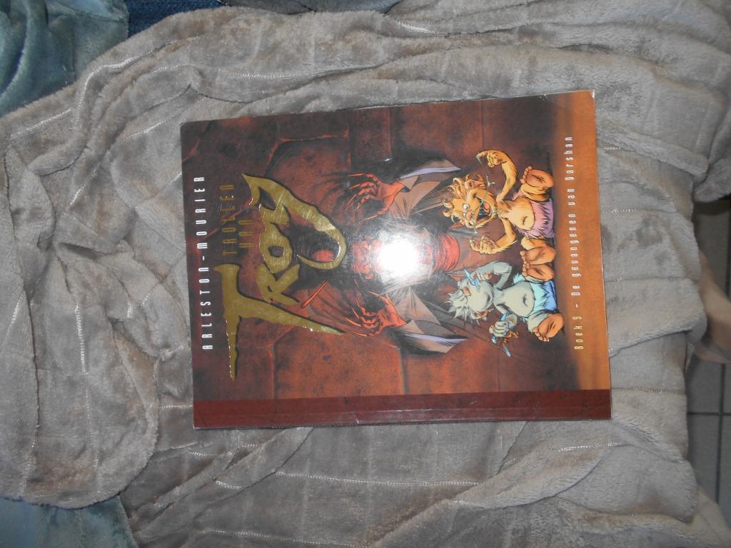 Trollen van troy 9, Boeken, Eén stripboek, Ophalen of Verzenden, Gelezen, Arleston
