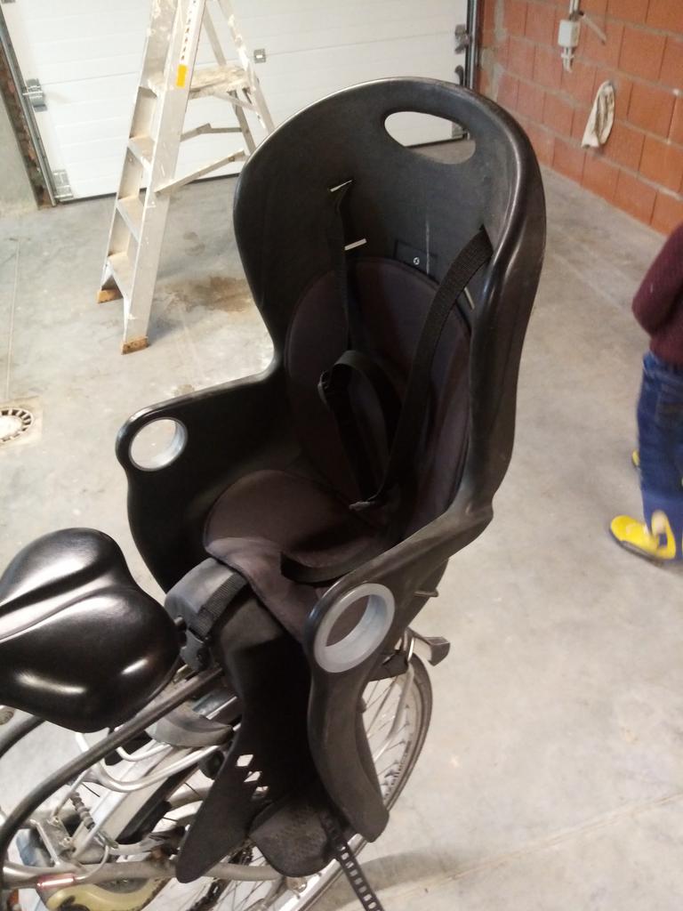 Fiets stoel, Ophalen, Zo goed als nieuw