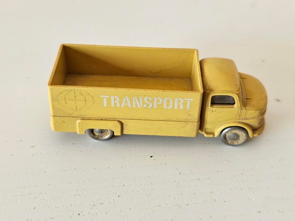 Vintage Lego Camion Truck ."TRANSPORT".Yellow. Size 1:87 .., Hobby & Loisirs créatifs, Enlèvement ou Envoi, Comme neuf