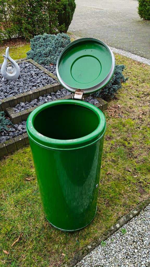 Conteneur/rangement pour sacs à ordures., Enlèvement, Utilisé, Métal, Stockage de conteneurs