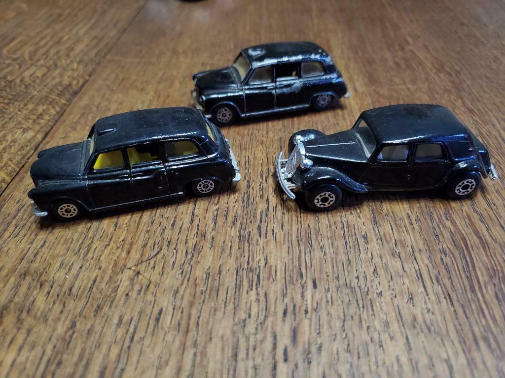 Voitures, jouets. London Taxi, Corgi,Matchbox.., Collections, Enlèvement ou Envoi, Utilisé