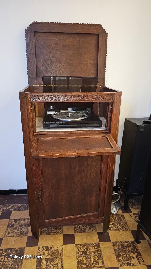 Muziekkastje, Ophalen