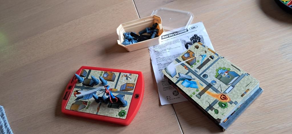 Thinkfun city crossing spiderman, Hobby en Vrije tijd, Een of twee spelers, Ophalen of Verzenden, Zo goed als nieuw, Thinkfun
