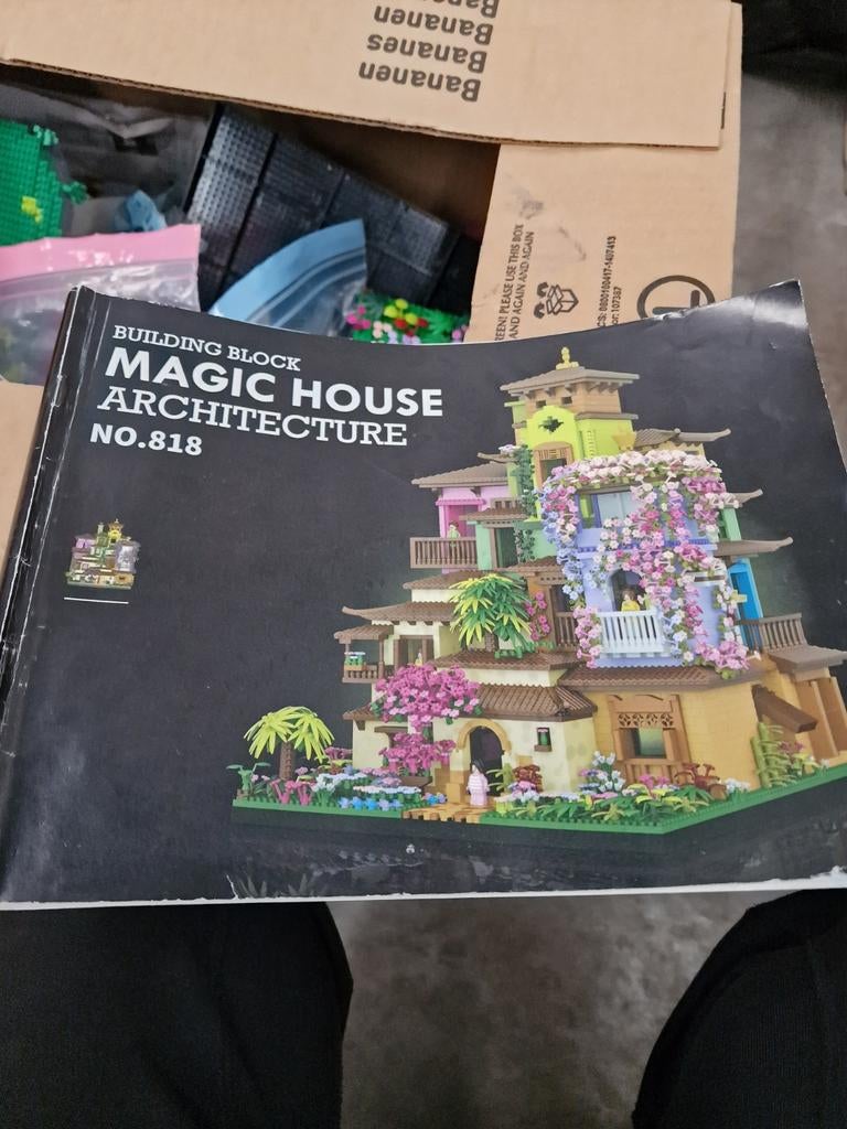 Lot building house block, Collections, Enlèvement