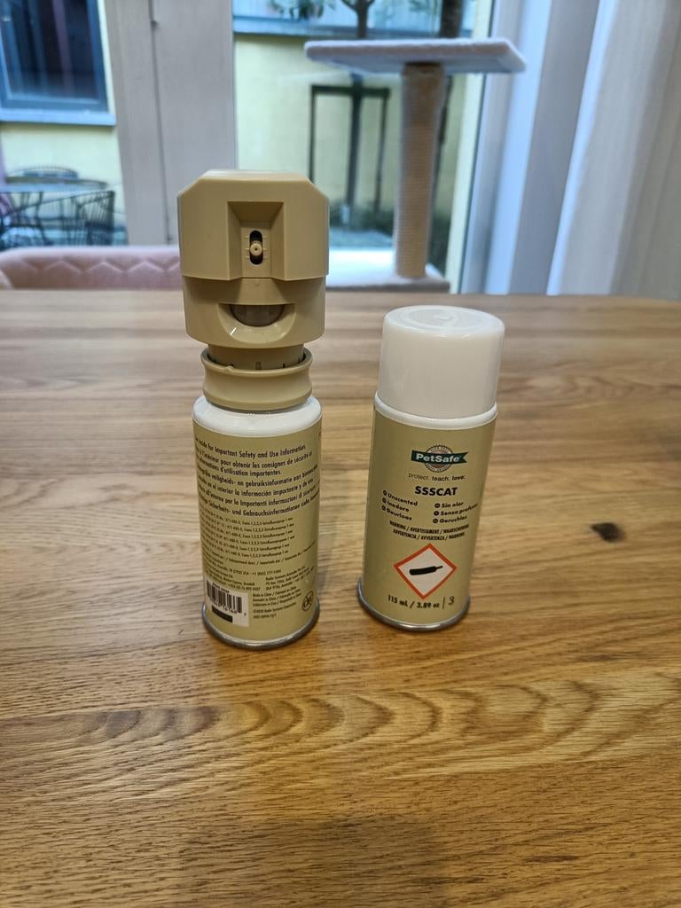 Spray répulsif pour chat ou chien SSSCAT avec recharge, Animaux & Accessoires, Enlèvement, Utilisé
