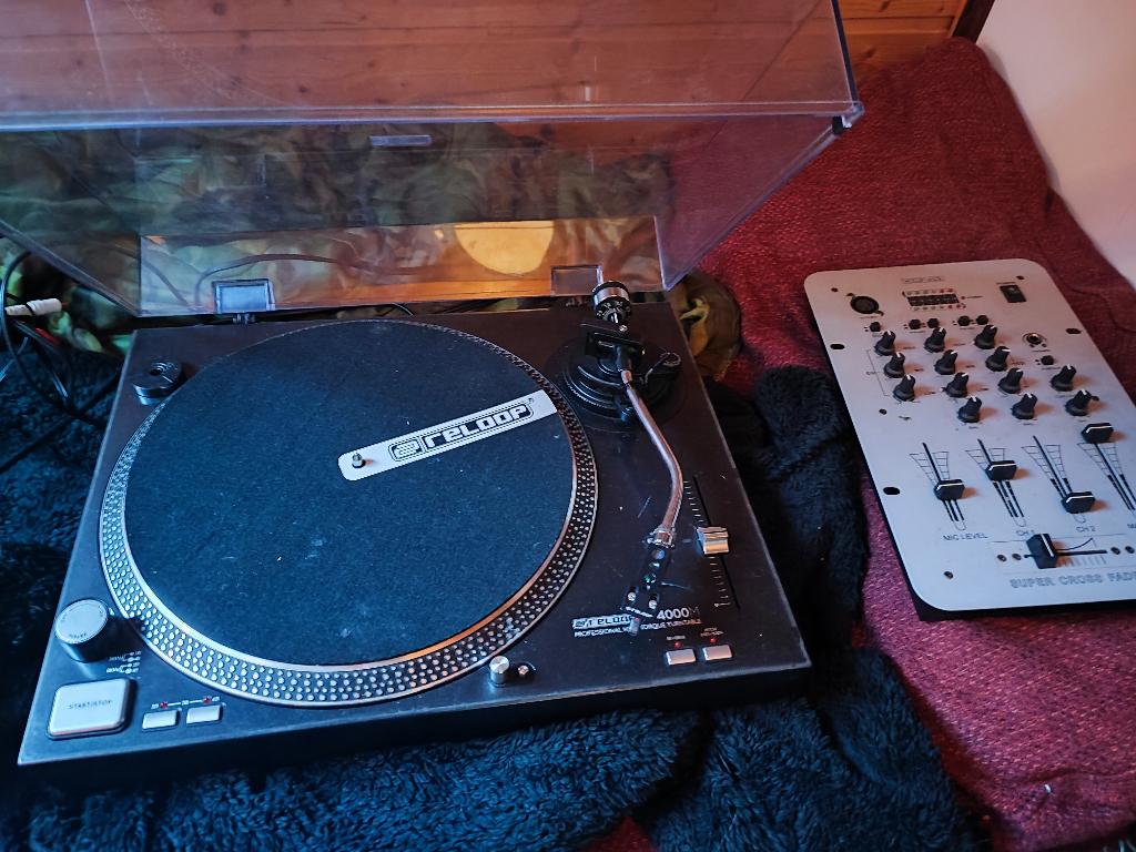 Reloop RP 4000M, Musique & Instruments, DJ sets & Platines, Enlèvement, Comme neuf, Platine, Reloop