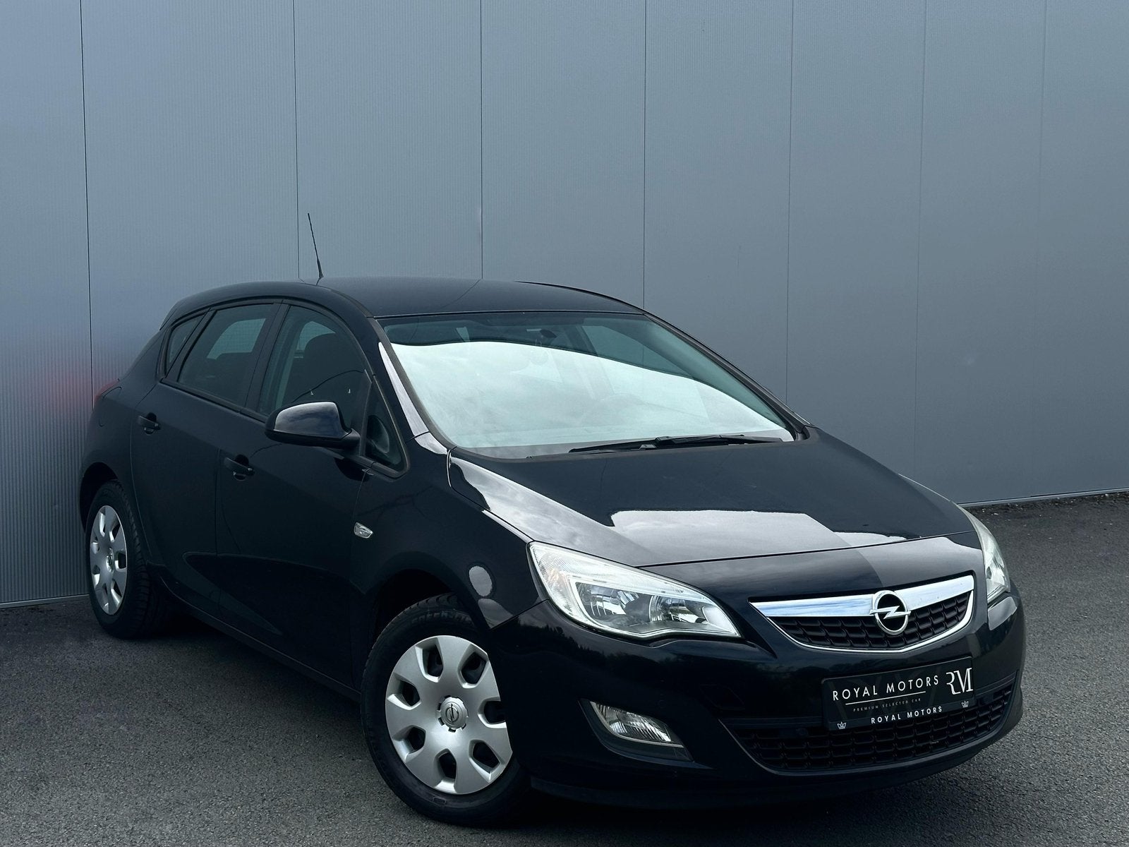 Opel Astra 1.4 - Editie slechts 133.000 km GAR. 1AN, Voorwielaandrijving, Stof, Zwart, 5 deurs