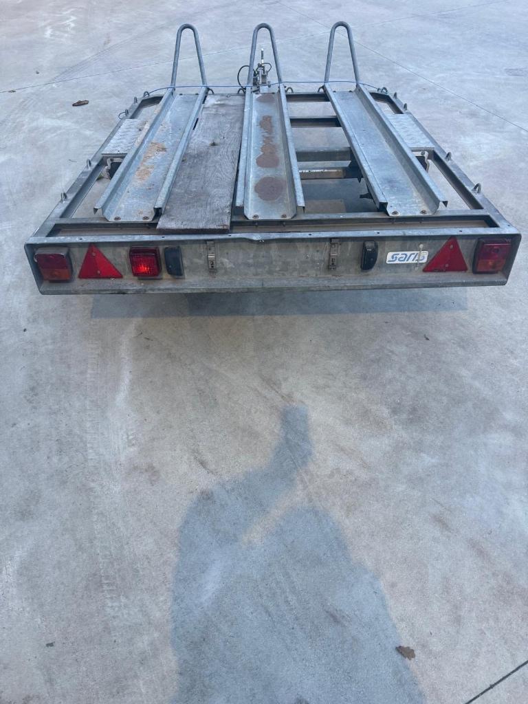 Aanhangwagen motoren, Ophalen, Gebruikt