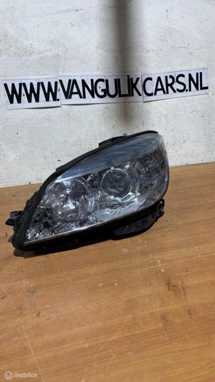 Koplamp links  Mercedes C-klasse W204 ('07-'14), Enlèvement ou Envoi, Mercedes-Benz, Utilisé