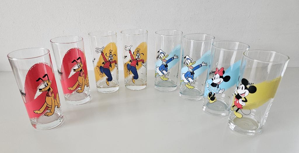 8 Disney drinkglazen, Ophalen
