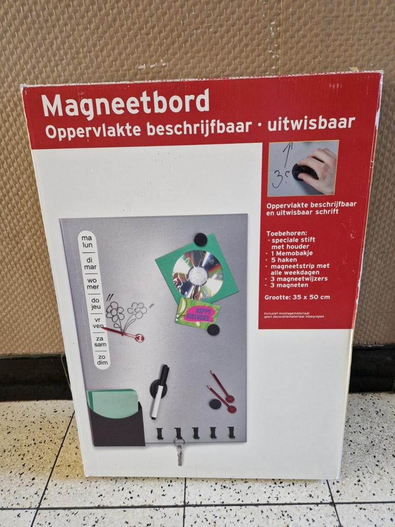 Nieuw magneetbord, Divers, Tableaux noirs, Enlèvement ou Envoi, Accessoires