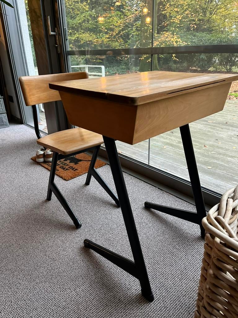 Prachtig opgeknapte schoolbank - groot model, Huis en Inrichting, Ophalen, Opbergruimte, Zo goed als nieuw, Hout