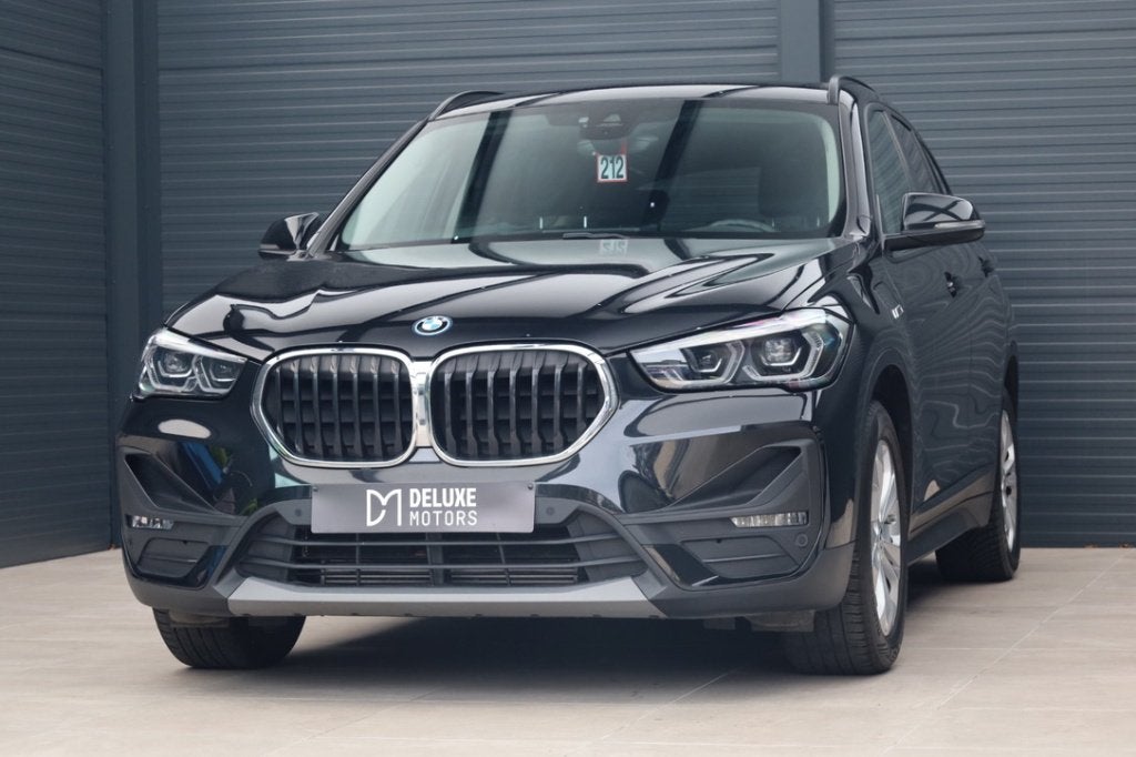 BMW X1 xDrive25e Navi Leder Cruise Camera Zetelverwarming, Lichtsensor, Zwart, Leder, Bedrijf