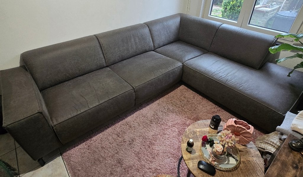 Antracietgrijze hoekbank microleder (eco-leer) - nette staat, Huis en Inrichting, Ophalen, Gebruikt, Kunststof, Moderne hoekbank