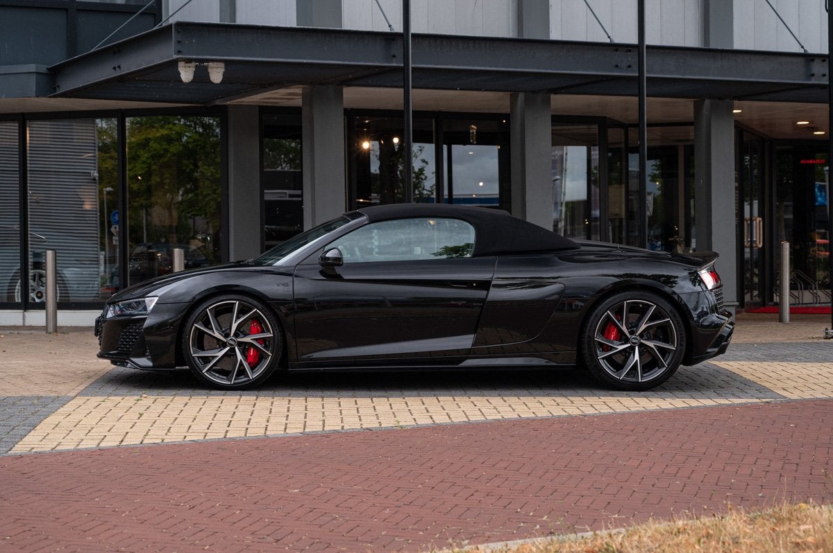 Audi R8 Spyder V10 Performance (automatique), Autos, Audi, Cuir, Achat, Entreprise, Carnet d'entretien