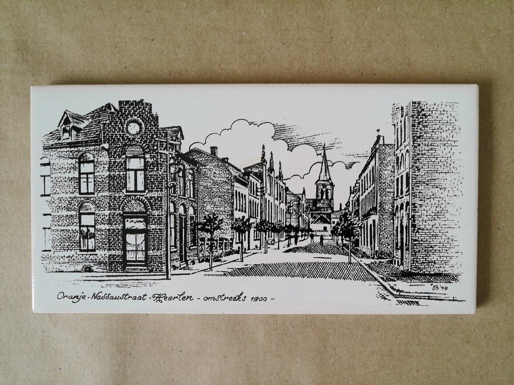 Curiosa vintage Mosa tegel Oranje-Nassaustraat Heerlen 20x10, Antiek en Kunst, Ophalen of Verzenden
